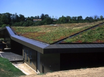 Green_Roof_at_Vendée_Historial,_les_Lucs